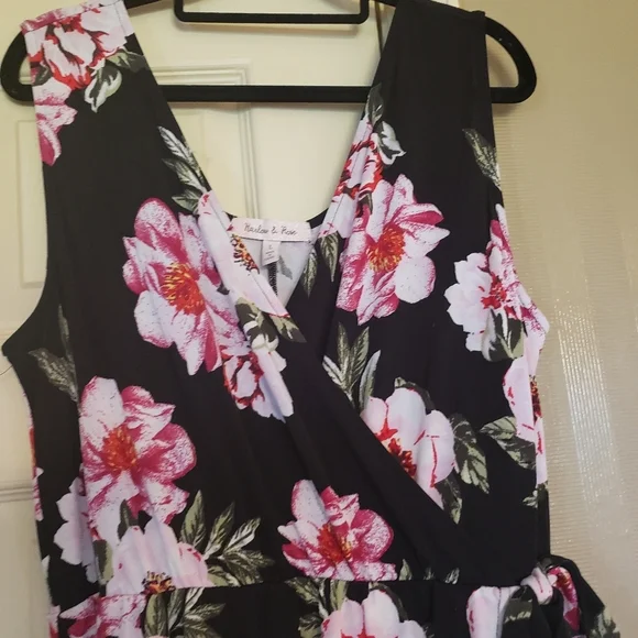 🌼Ladies Dress - Picture 3 of 11